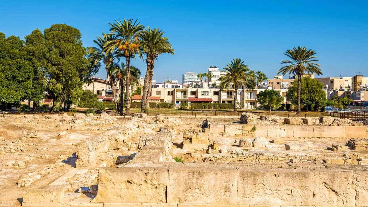 Czy Larnaka jest bezpieczna? Aktualne informacje i porady dla turystów