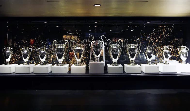 W jakim kraju gra Real Madryt? Odkryj jego historię i ligę