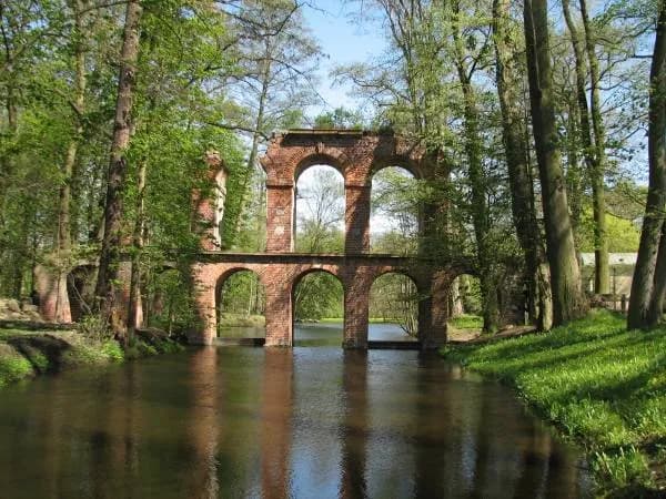 Najlepsze atrakcje w Łowiczu, które musisz zobaczyć podczas wizyty